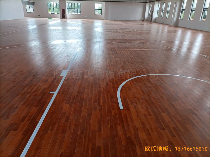 江蘇宿遷運河路學(xué)校體育木地板施工案例