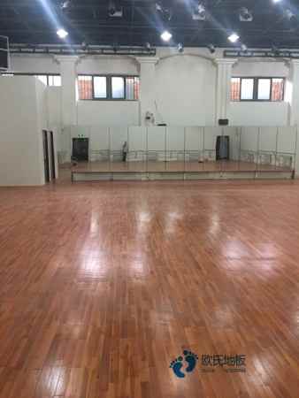 學(xué)?；@球館地板使用說明2