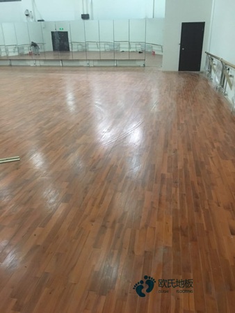 學(xué)?；@球館地板使用說明3